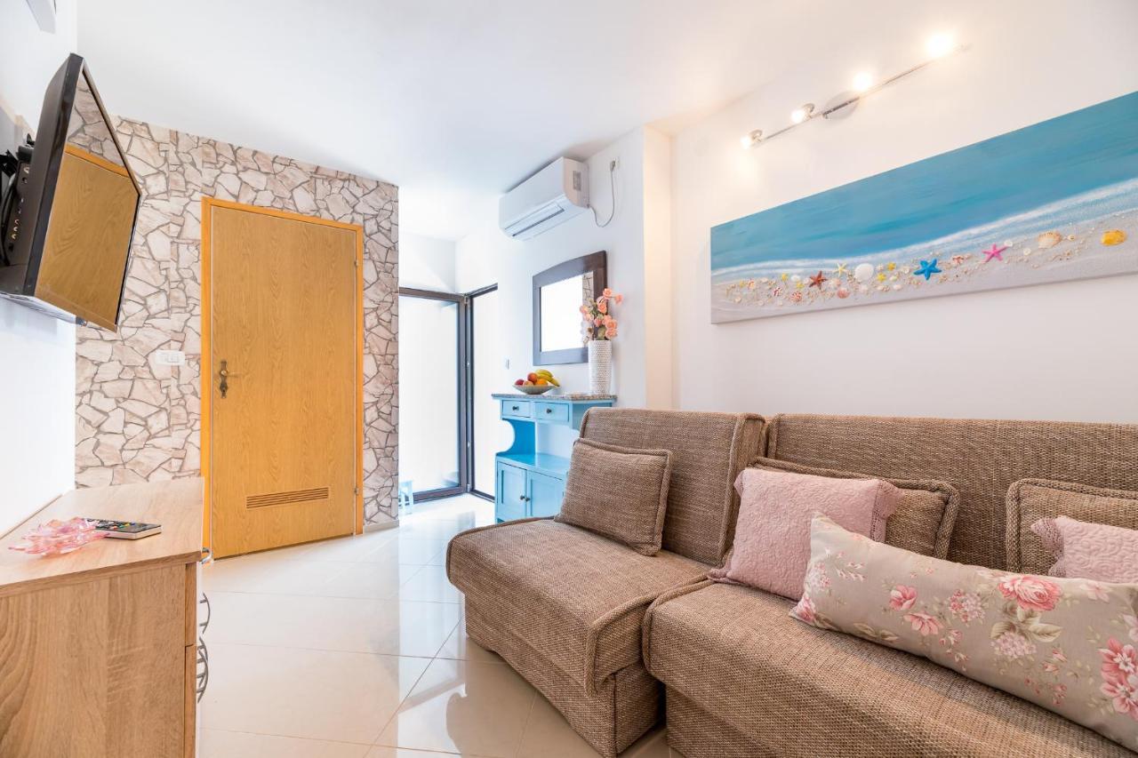 Ana Apartment *
